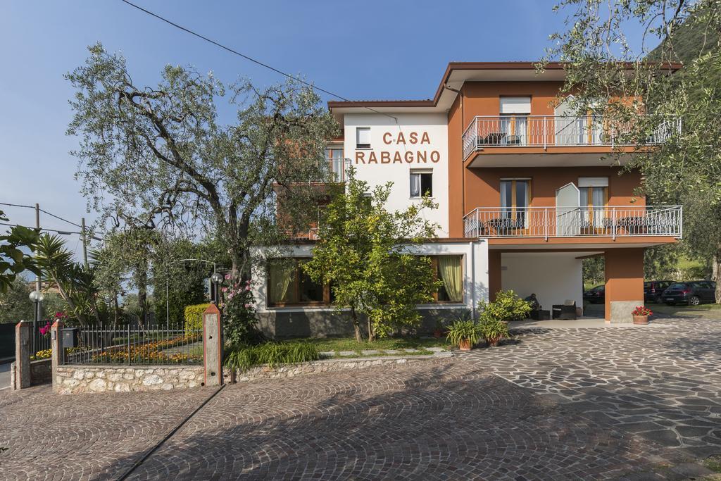 Отель Garni Casa Rabagno Мальчезине Экстерьер фото